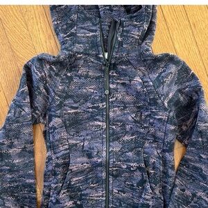 LULULEMON FULL ZIP JACKET. Size 2